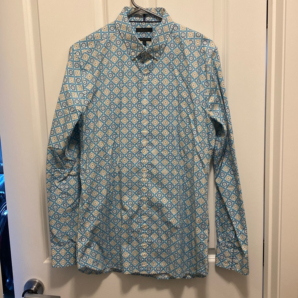 RW&CO Men’s long sleeve button down with kaleidoscopic pattern